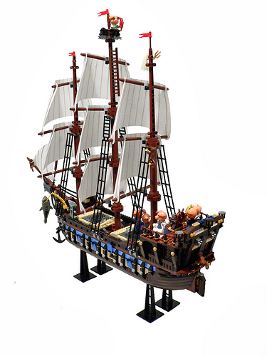 Baron von Piggenstein's ship by .eti