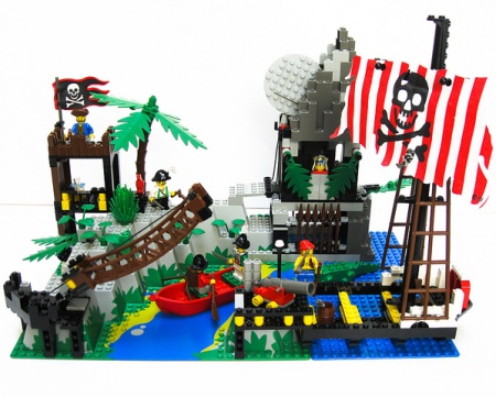 6281 Pirates Perilous Pitfall, a LEGO set review by Inconspicuous