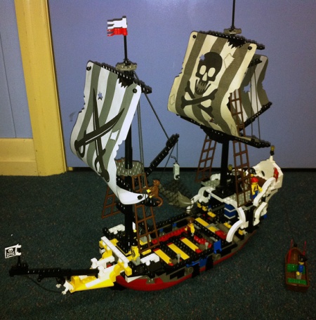 6289 Red Beard Runner - a LEGO Pirates set reviewed by Bricverson