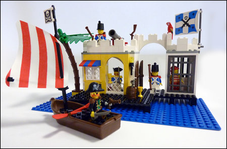 LEGO Pirate Lagoon Lock-Up Review Boomchil