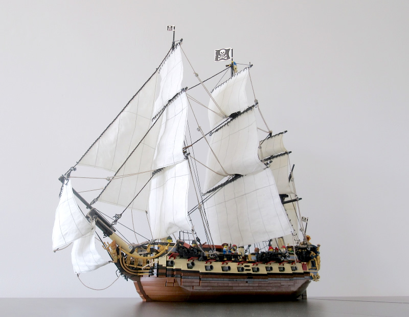 La Comete Sails again!” by Sebeus I – MOCs – Pirate LEGO® News and MOCs