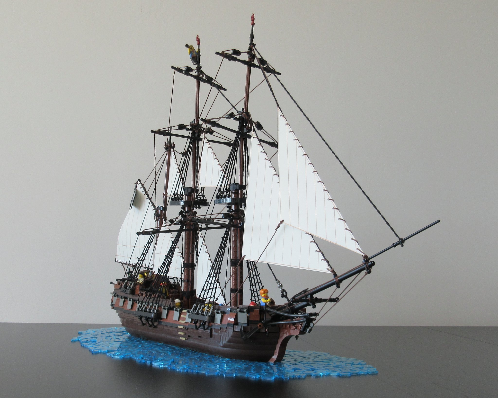 Question about Captain Hook's ship - LEGO Pirates - Eurobricks Forums