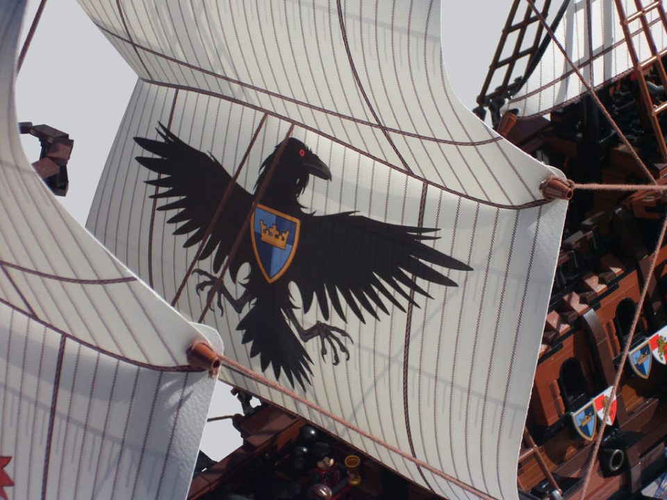 The Gilded Crow's Sail Insignia