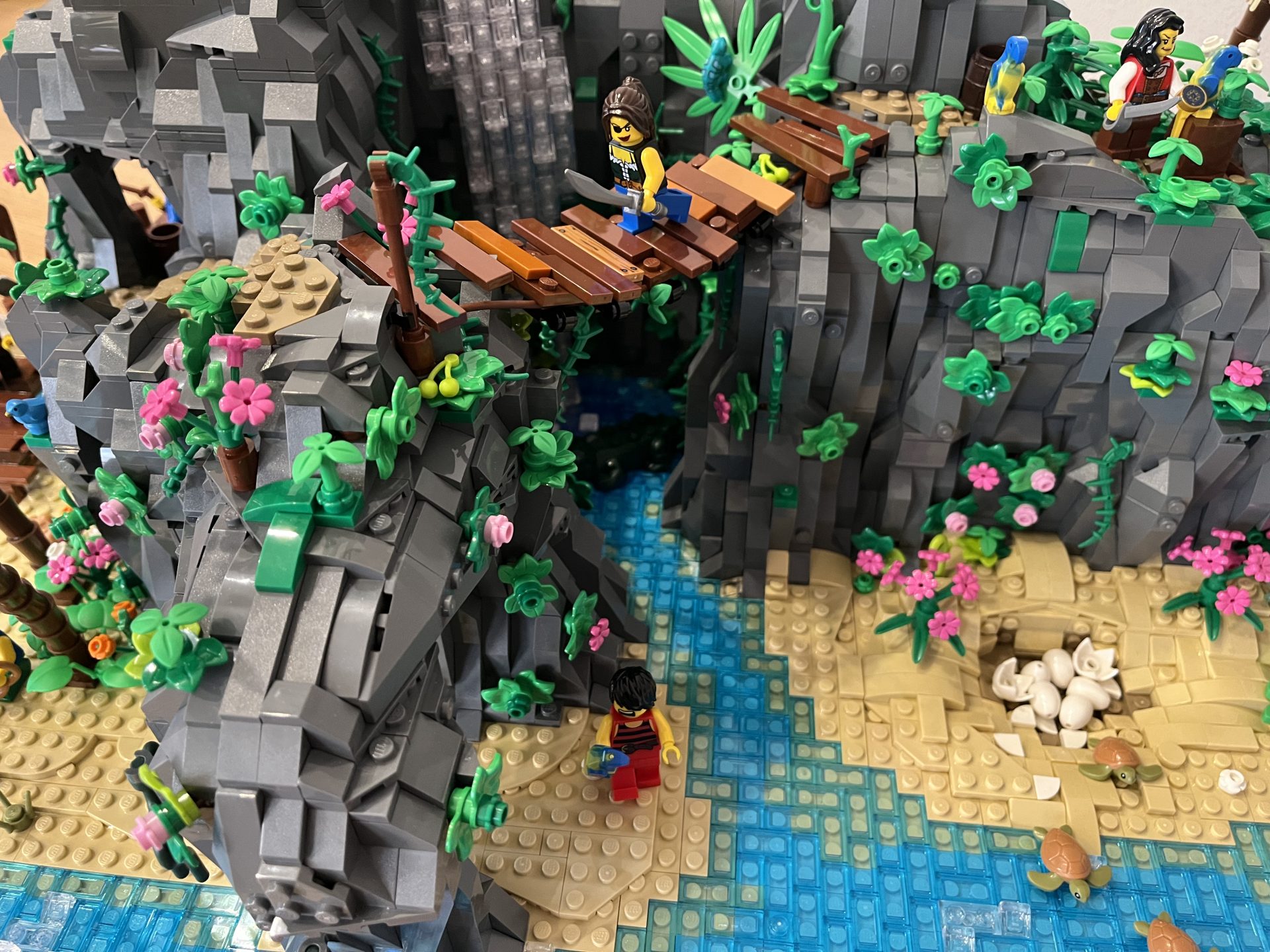 “Treasure Island” by Filibbooo – MOCs – The Ultimate LEGO® Pirate Resource