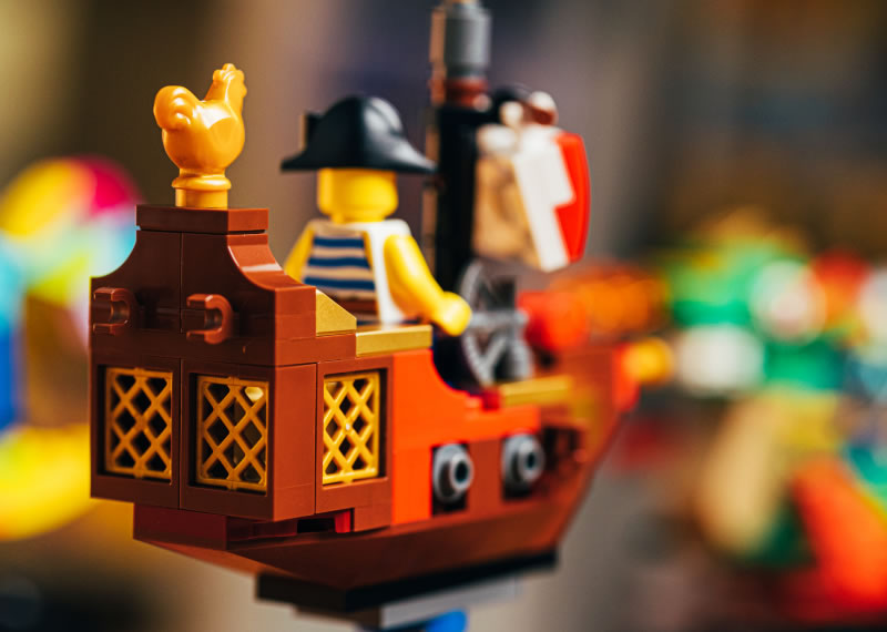 LEGO Bricktober 2022 Pirate Themed Set - Stern