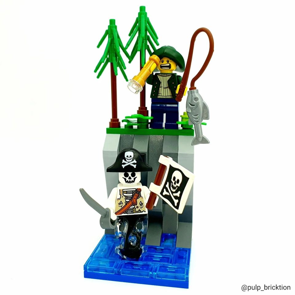 LEGO Skeleton Pirate used by Pulp Bricktion