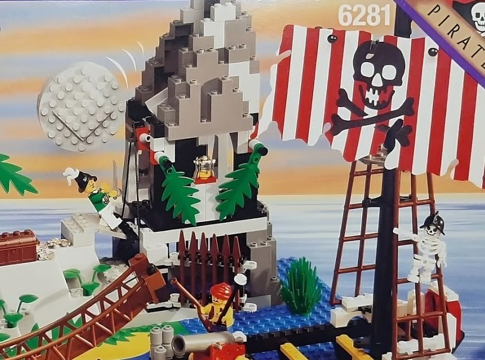 LEGO 6281 Pirates Perilous Pitfall Boulder Trap