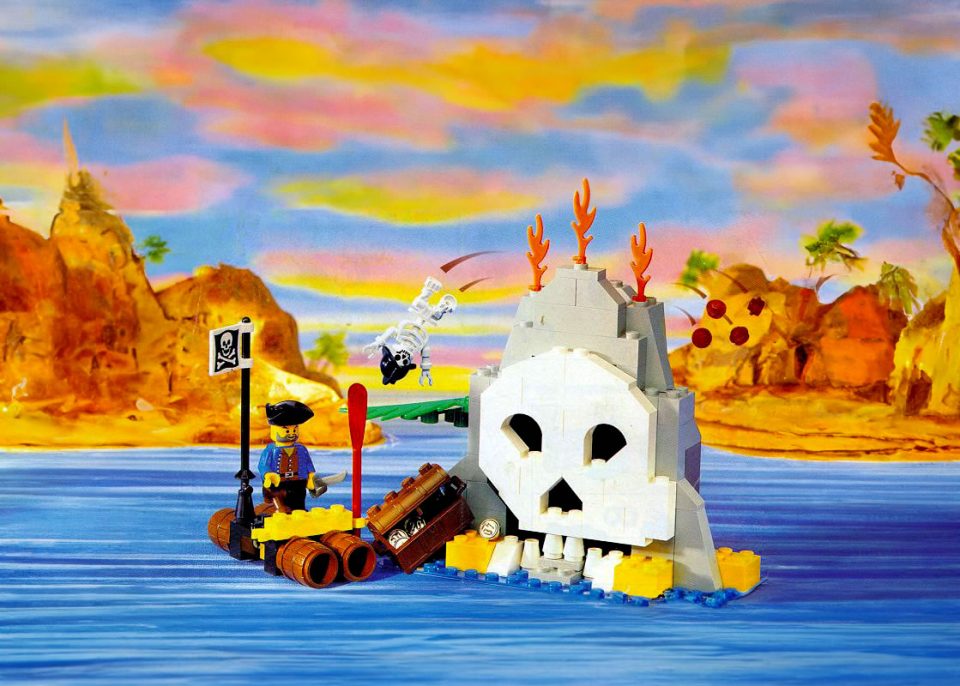 6248 Volcano Island extended box art