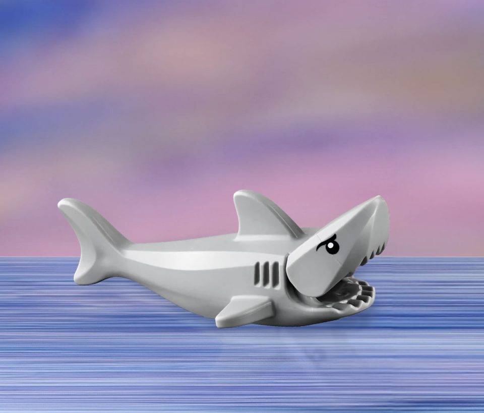 Shark included in 40710 LEGOLAND Pirate Splash Battle