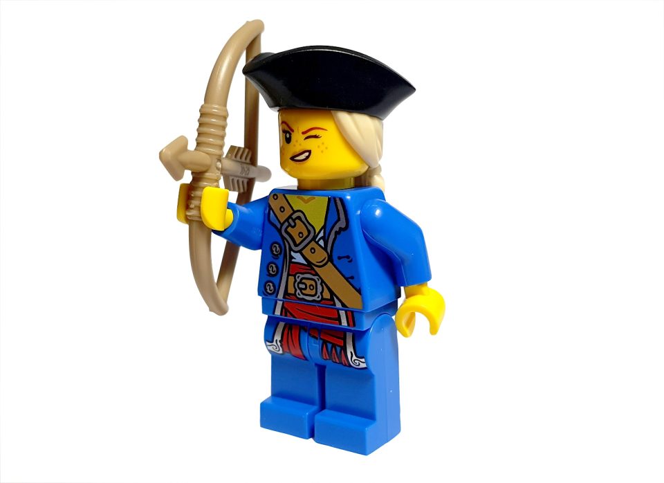 LEGO 2024 Build A Minifigure Pirate holding bow and arrow