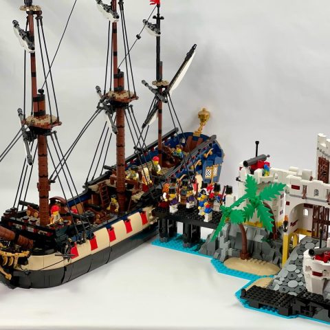 Privateer Frigate Fortuna_ and 10320 Eldorado Fortress