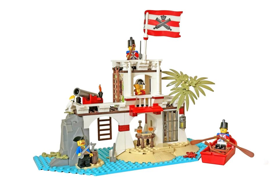 Click here to enlarge image "Back to Imperial Outpost" by Brick_Islander