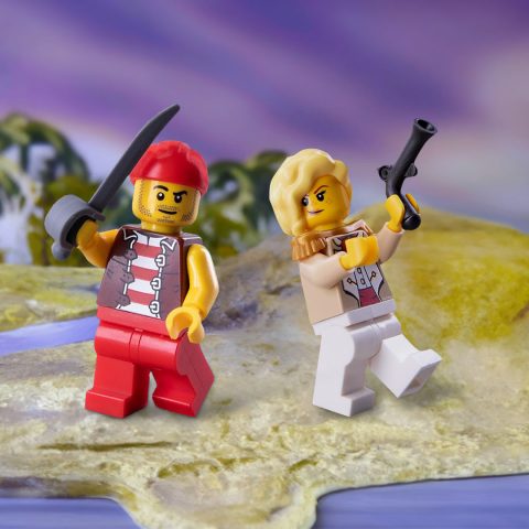 Bo’Sun Will and Camilla from21358 Minifigure Vending Machine