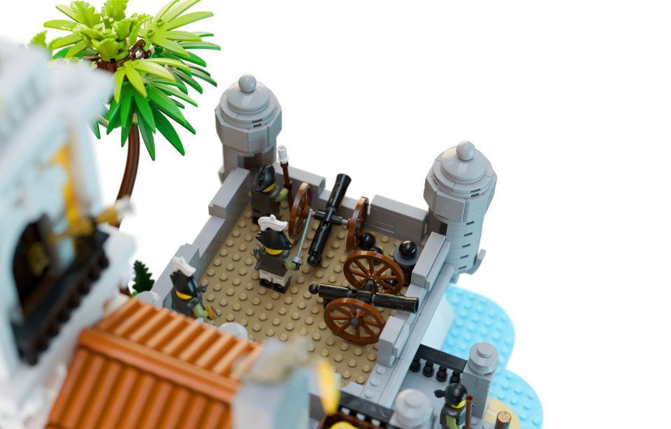 Courtyard of "Coconut Cape" by BallisticBricks