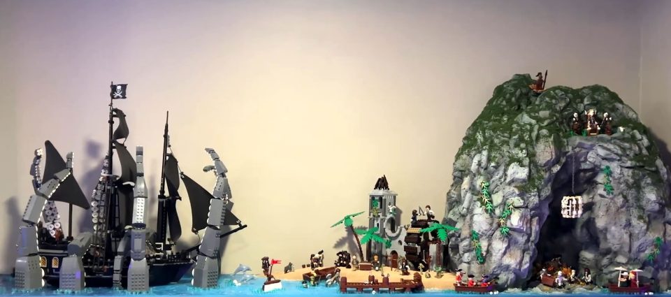 Chrispy Bricks' Pirates of the Caribbean display
