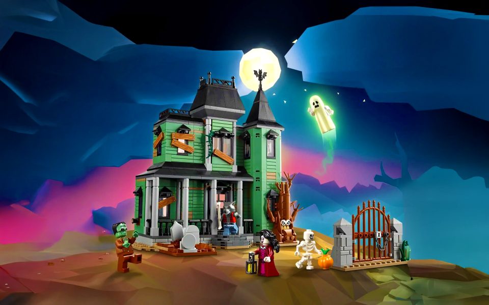LEGO Creator 3-in-1 31167 Haunted Mansion