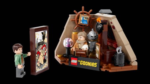 40773 The Walshes' Attic Gift With Purchase