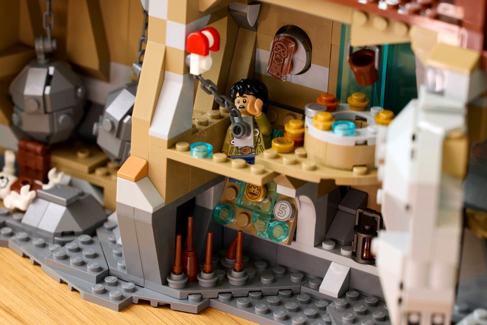 Pinchers of Peril scene from 21363 The Goonies