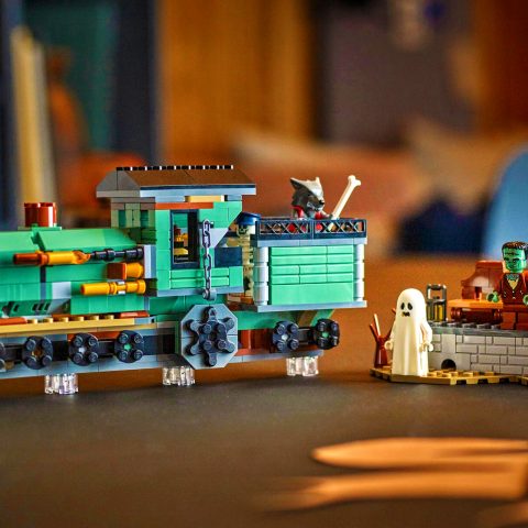 Train from 31167 Haunted Mansion LEGO Creator 3-in-1