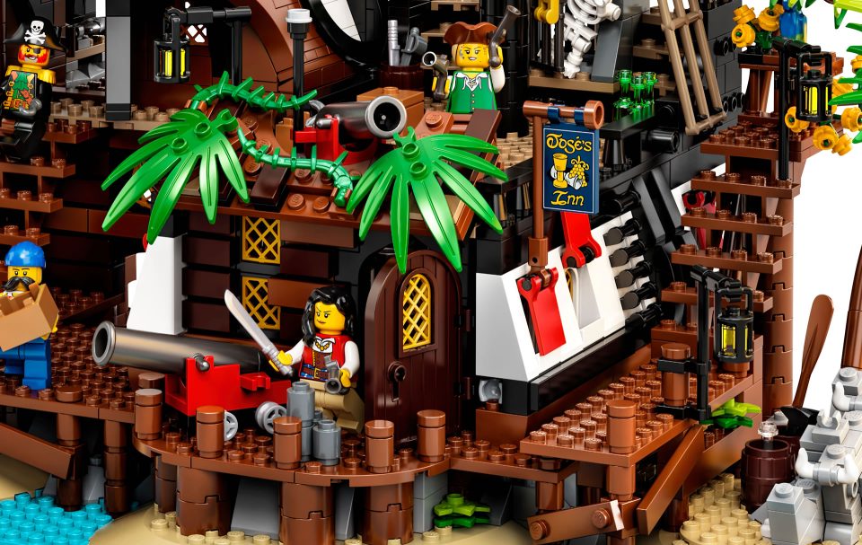 Close-up of Jose's Inn at Pirates of Barracuda Bay