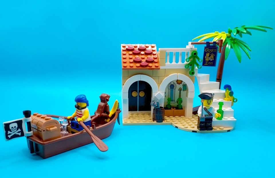 Physical LEGO build of "José’s Inn" by Siroco