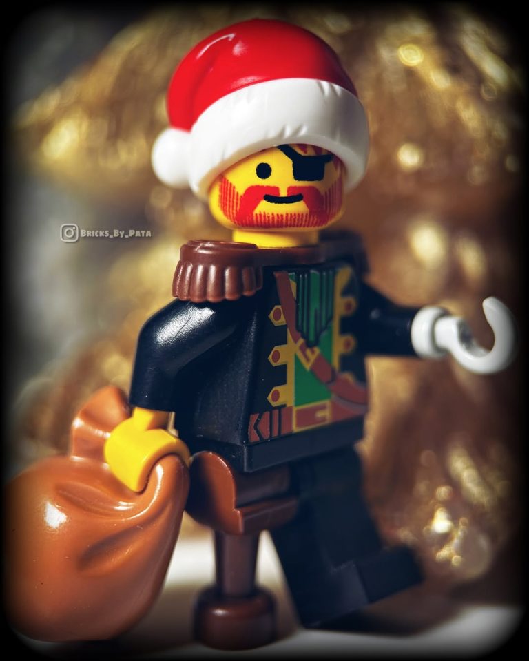 Click here to enlarge image "Merry Christmas" by bricks_by_pata