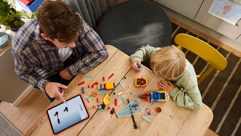 Mobile App building instructions for 11208 Team Spidey Pirate