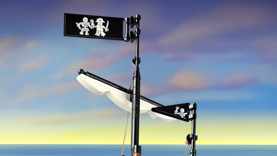 Click here to enlarge image Close-up of the Privateer Frigate Fortuna's new flags