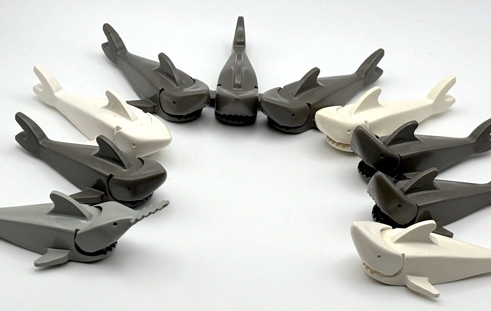 Click here to enlarge image Assortment of vintage LEGO Sharks