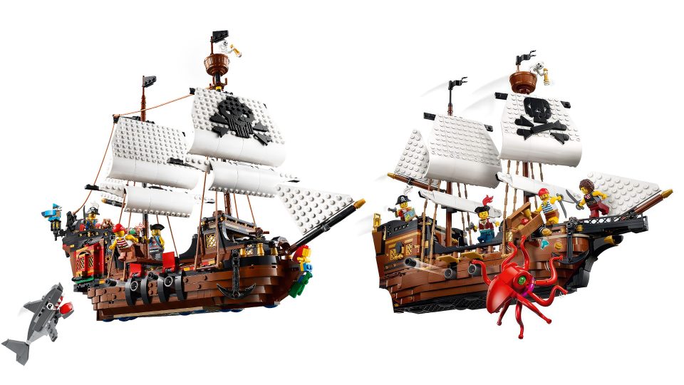 Comparison between 31109 Pirate Ship & 31387 Iconic Pirate Ship 
