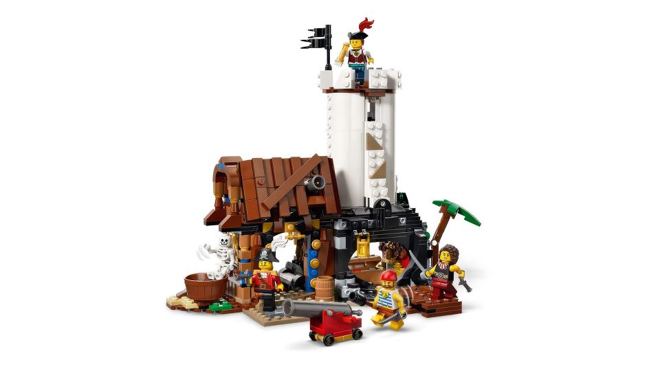 Fort build of 31387 Iconic Pirate Ship