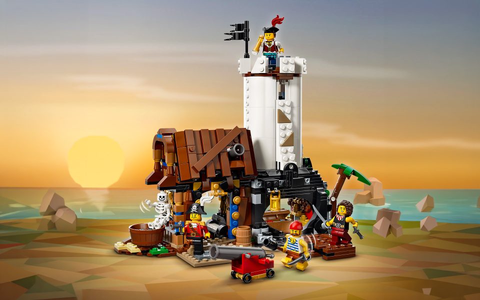 Fort/hideout build of 31387 Iconic Pirate Ship