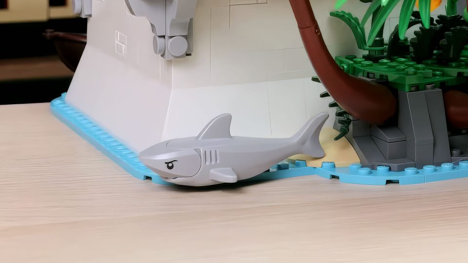 Shark shark included with Coconut Cape