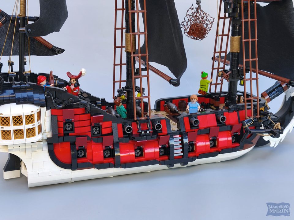 Click here to enlarge image Starboard broadside of the "Jolly Roger" by Marooned Maroon